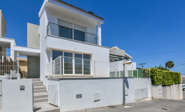 Sale - Villa - La Nucía